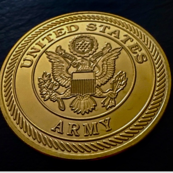 10th Mountain Division Commemorative Coin - Picture 4 of 5